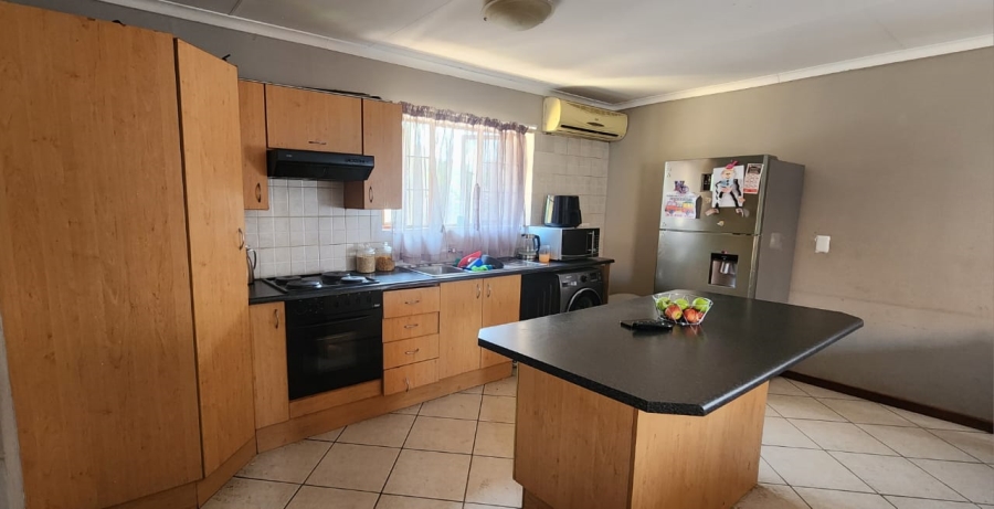 To Let 2 Bedroom Property for Rent in Brits North West